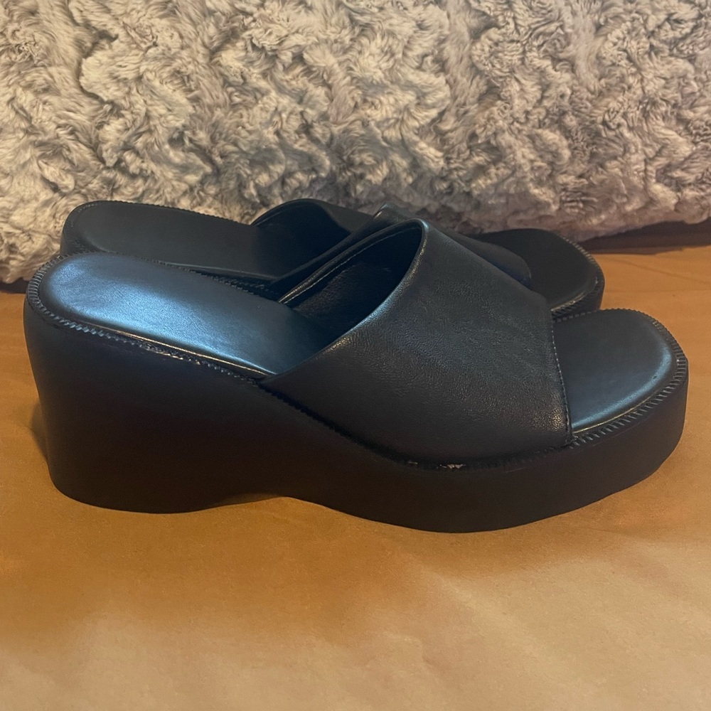 Light Clog Wedge Platform Heel Shoes Sz 10 (42)